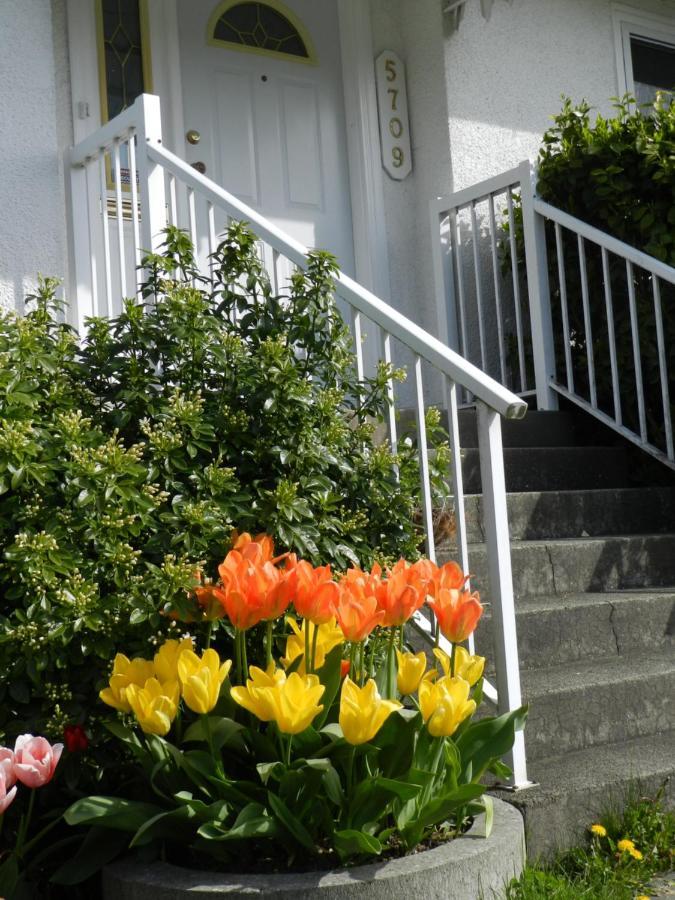 Serenity Bed & Breakfast Burnaby Dış mekan fotoğraf